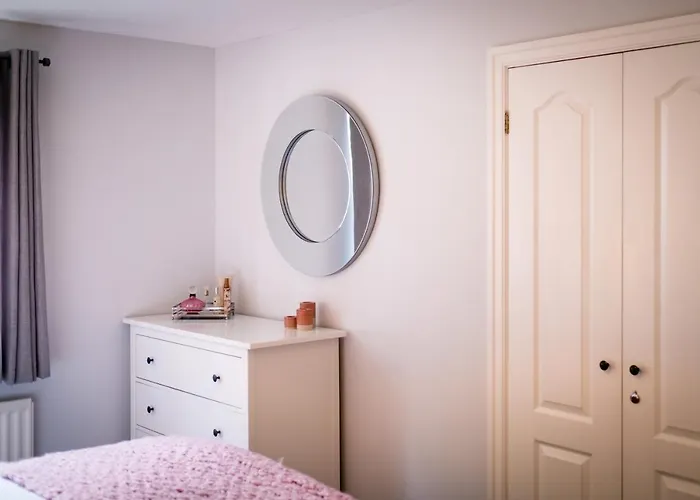 Appartement Bellman - Pet Friendly With Parking - Free Off-site Health Club Access With Pool, Sauna, Steam & Gym Short 10 Minute Drive Away