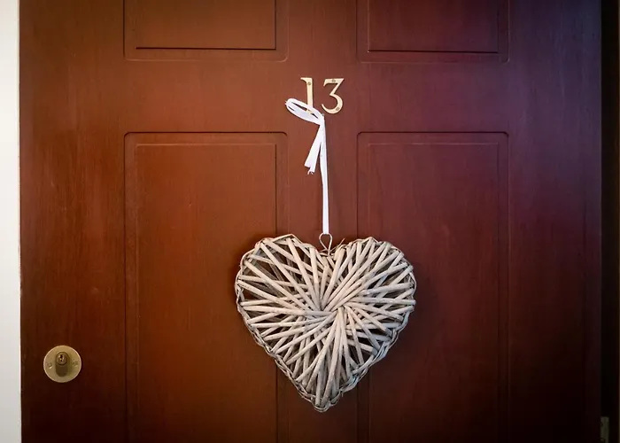 Bellman - Pet Friendly With Parking - Free Off-site Health Club Access With Pool, Sauna, Steam & Gym Short 10 Minute Drive Away Appartement