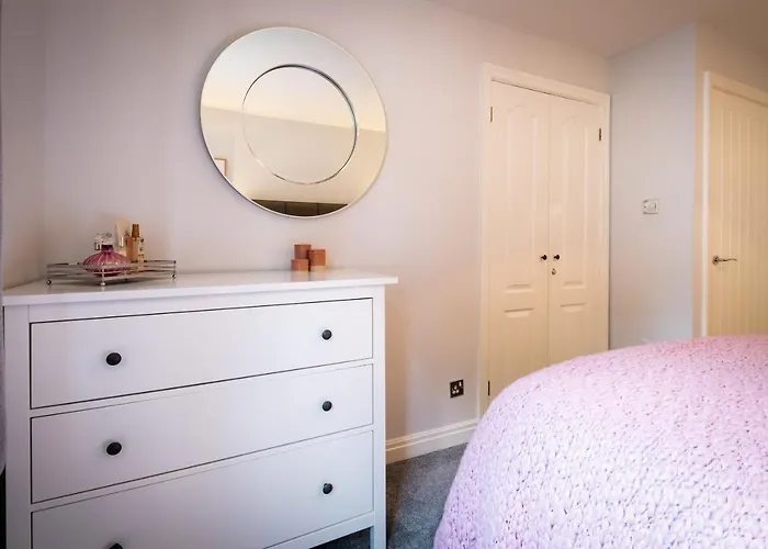 Appartement Bellman - Pet Friendly With Parking - Free Off-site Health Club Access With Pool, Sauna, Steam & Gym Short 10 Minute Drive Away *