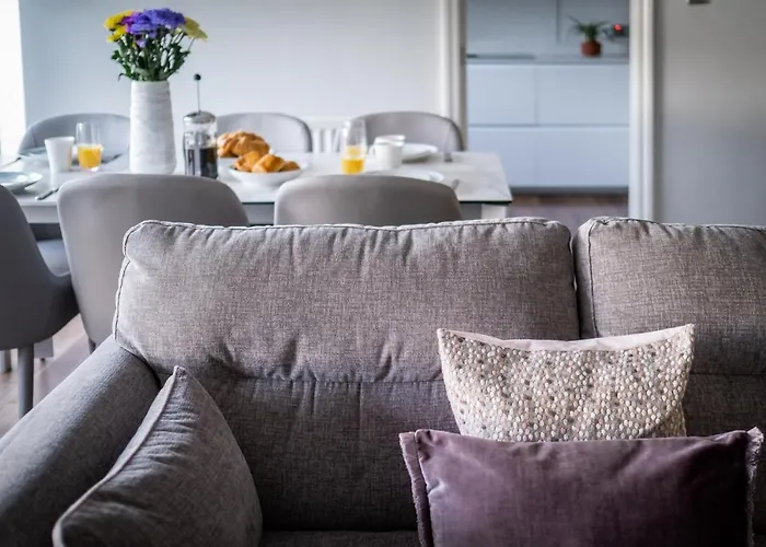 Bellman - Pet Friendly With Parking - Free Off-site Health Club Access With Pool, Sauna, Steam & Gym Short 10 Minute Drive Away Appartement *