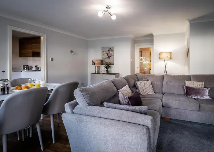 Appartement Bellman - Pet Friendly With Parking - Free Off-site Health Club Access With Pool, Sauna, Steam & Gym Short 10 Minute Drive Away *