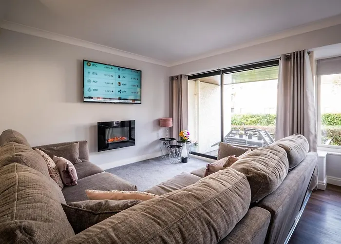 Appartement Bellman - Pet Friendly With Parking - Free Off-site Health Club Access With Pool, Sauna, Steam & Gym Short 10 Minute Drive Away *