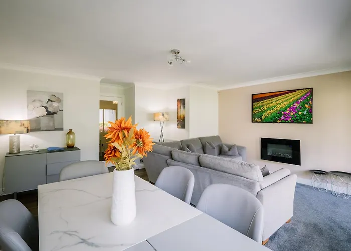 Appartement Bellman - Pet Friendly With Parking - Free Off-site Health Club Access With Pool, Sauna, Steam & Gym Short 10 Minute Drive Away