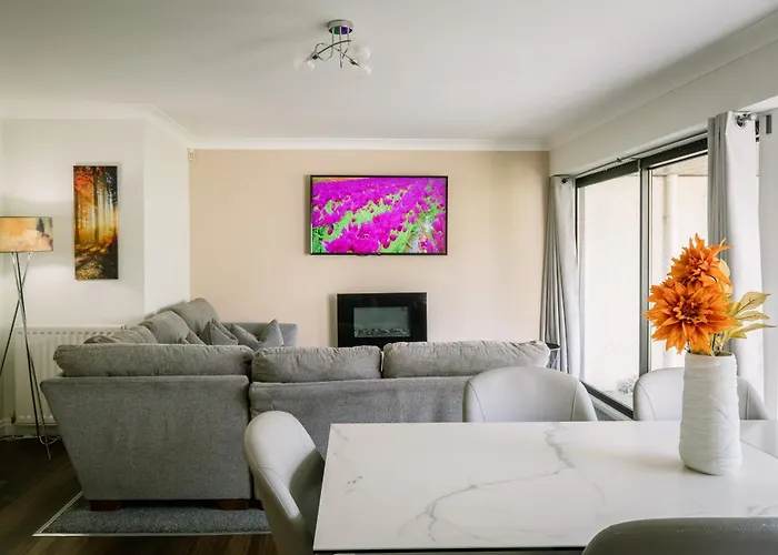 Bellman - Pet Friendly With Parking - Free Off-site Health Club Access With Pool, Sauna, Steam & Gym Short 10 Minute Drive Away Winster (Cumbria)