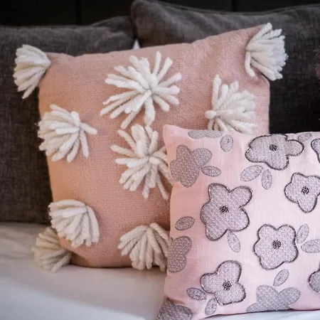 Lejlighed Bellman - Pet Friendly With Parking - Free Off-site Health Club Access With Pool, Sauna, Steam & Gym Short 10 Minute Drive Away