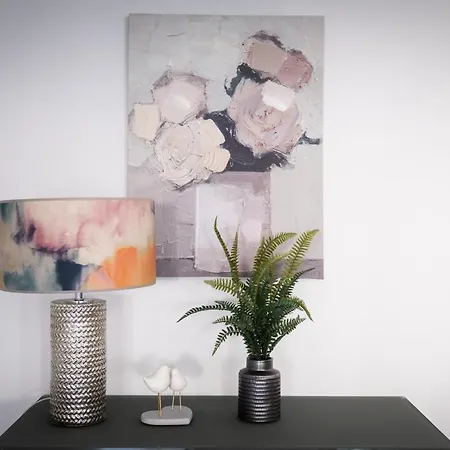 Bellman - Pet Friendly With Parking - Free Off-site Health Club Access With Pool, Sauna, Steam & Gym Short 10 Minute Drive Away * Winster (Cumbria)