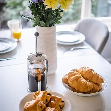 Bellman - Pet Friendly With Parking