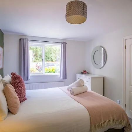 Bellman - Pet Friendly With Parking *