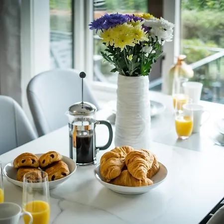 Bellman - Pet Friendly With Parking - Free Off-site Health Club Access With Pool, Sauna, Steam & Gym Short 10 Minute Drive Away * Winster (Cumbria)