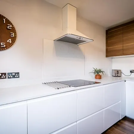 Bellman - Pet Friendly With Parking - Free Off-site Health Club Access With Pool, Sauna, Steam & Gym Short 10 Minute Drive Away * Winster (Cumbria)